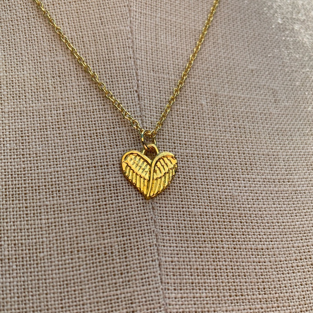 NWT Sterling Silver Plated Chain & Angel Heart Wings Alloy Metal Charm Necklace - Picture 8 of 10